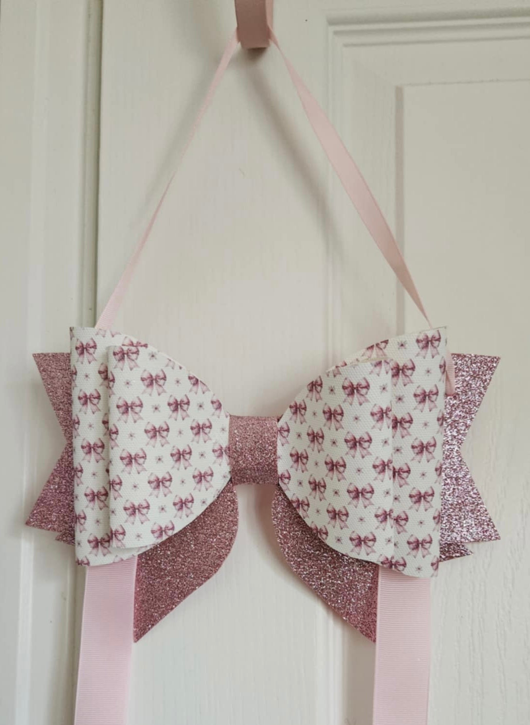 Nevaeh Bow Holder